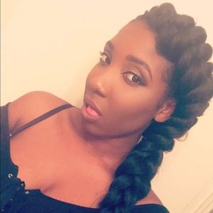 Meet your Posher, Lateefah